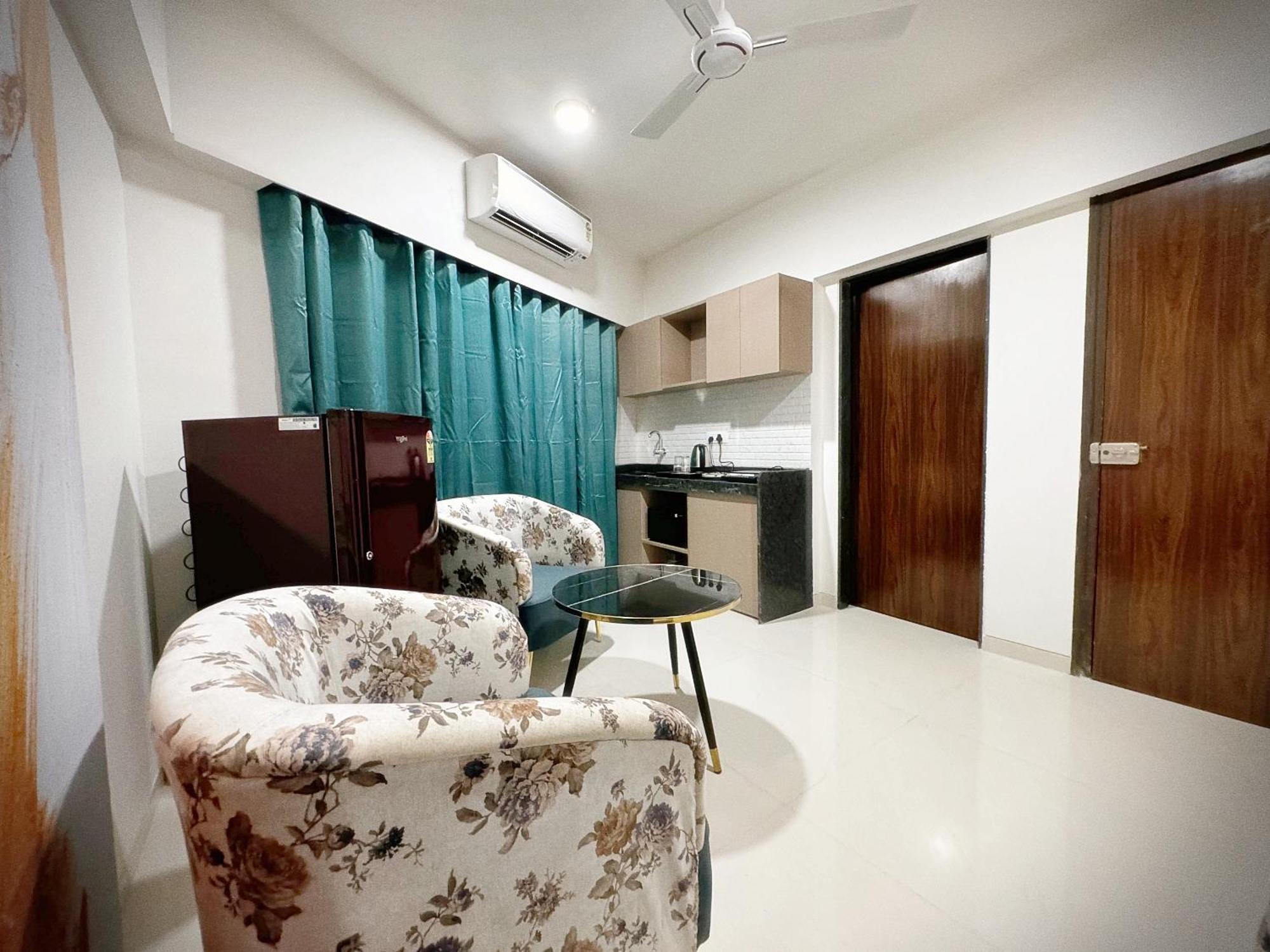 The Orion Premium Suites Mumbai Exterior photo