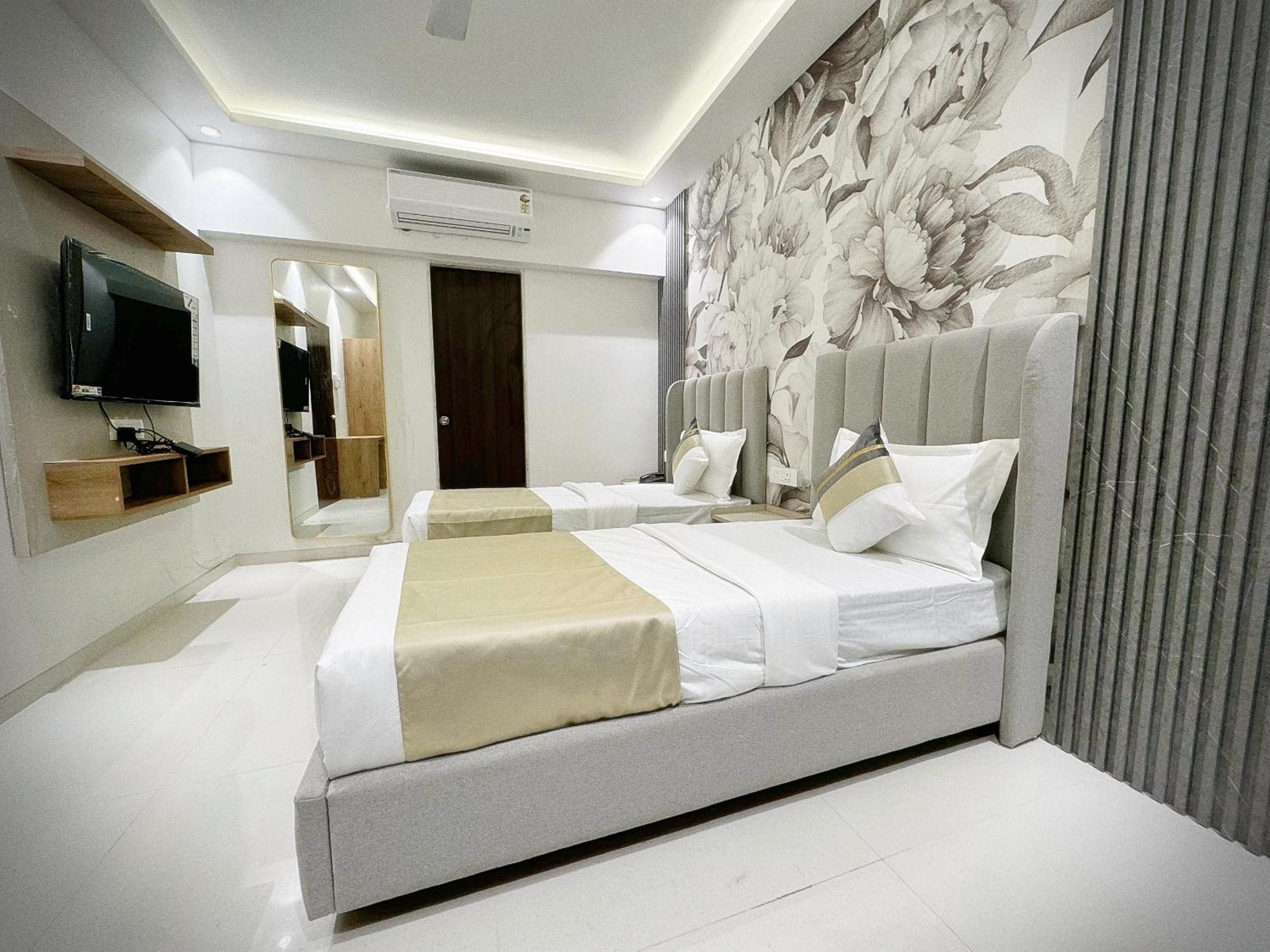 The Orion Premium Suites Mumbai Exterior photo