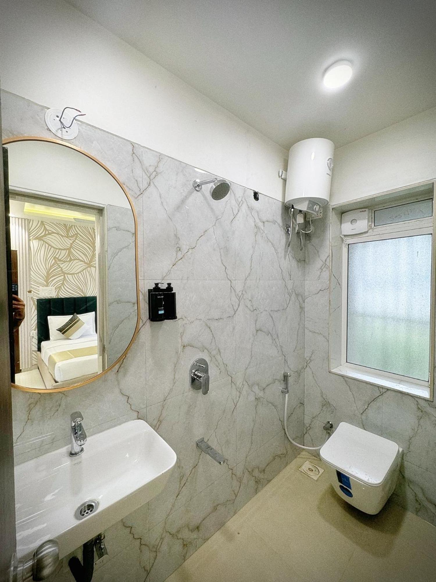 The Orion Premium Suites Mumbai Exterior photo