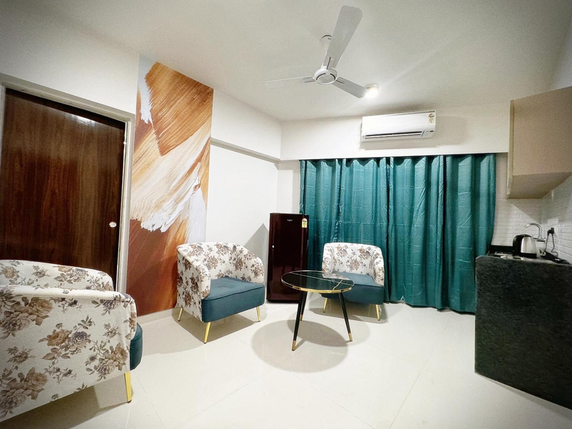 The Orion Premium Suites Mumbai Exterior photo