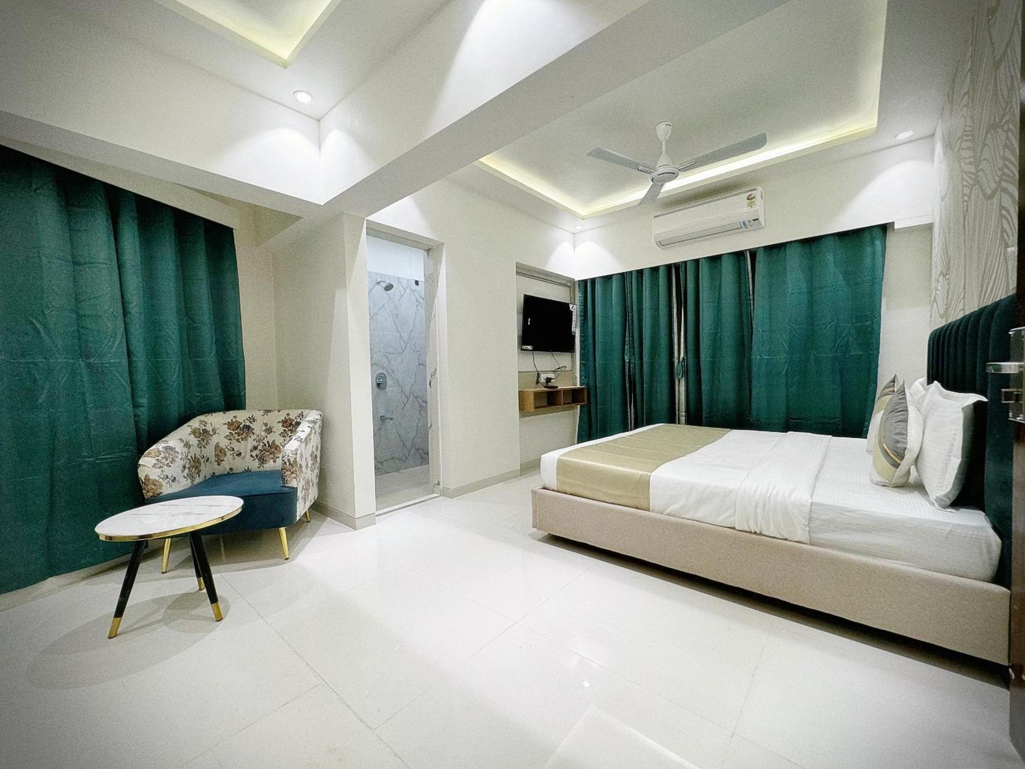 The Orion Premium Suites Mumbai Exterior photo