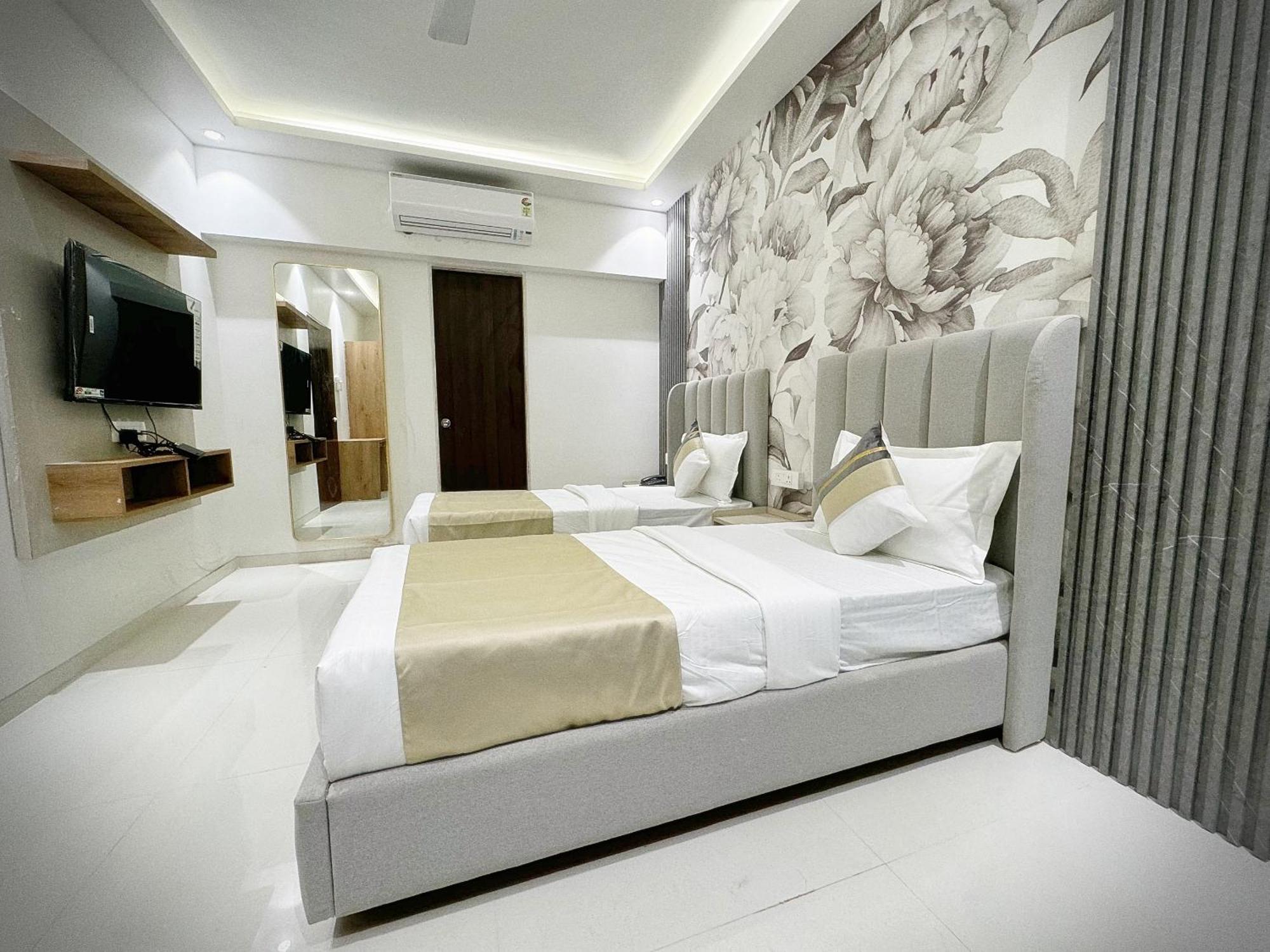 The Orion Premium Suites Mumbai Exterior photo
